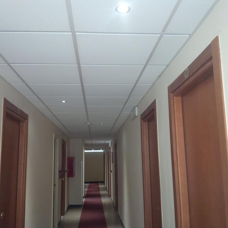 Hotel Robinia Imperia Dış mekan fotoğraf